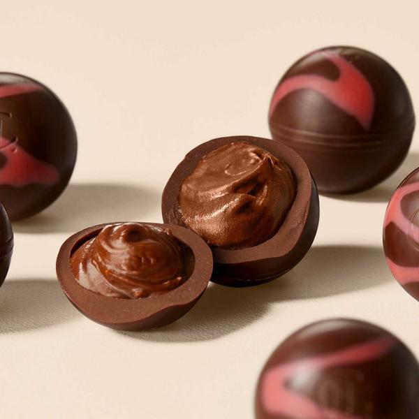 Raspberry Nutmilk Ganache Selector
