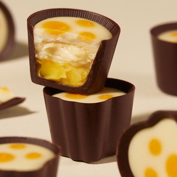 Pineapple & Yuzu Chocolate Selector