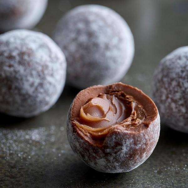 Classic Champagne Truffle Tin