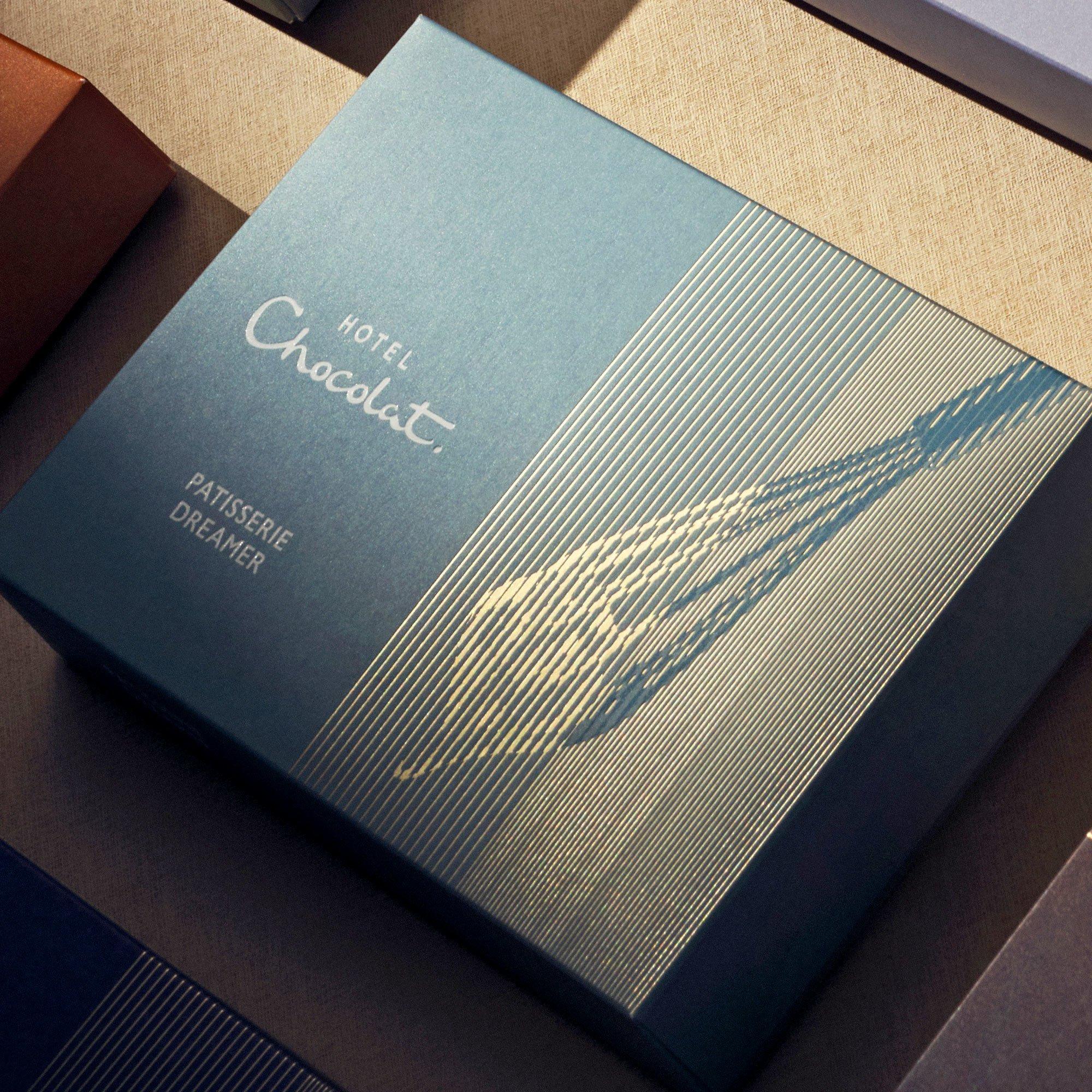 Christmas Patisserie Dreamer Chocolate Box 6-Piece