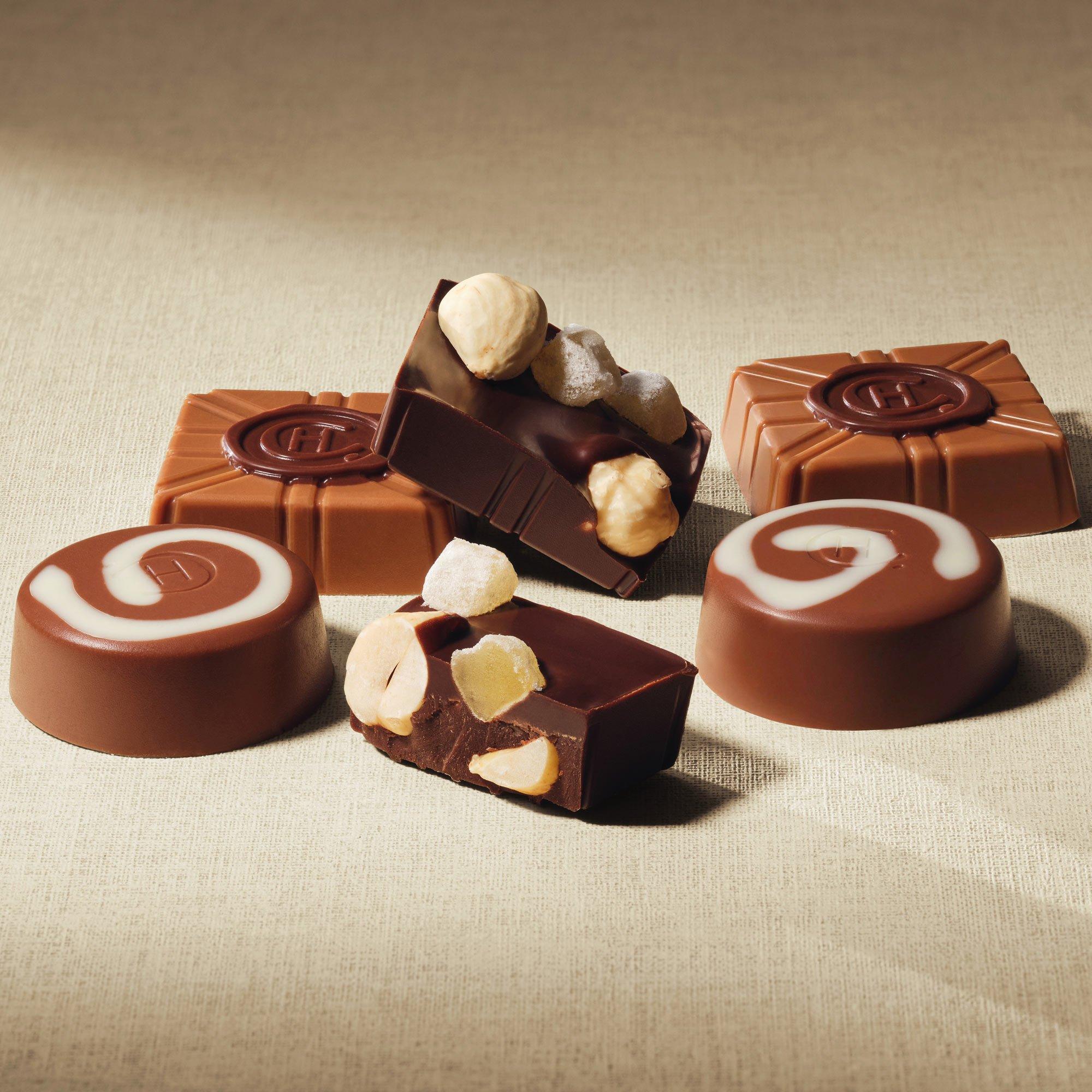 Christmas Notably Nutty Chocolate Box 18-Piece