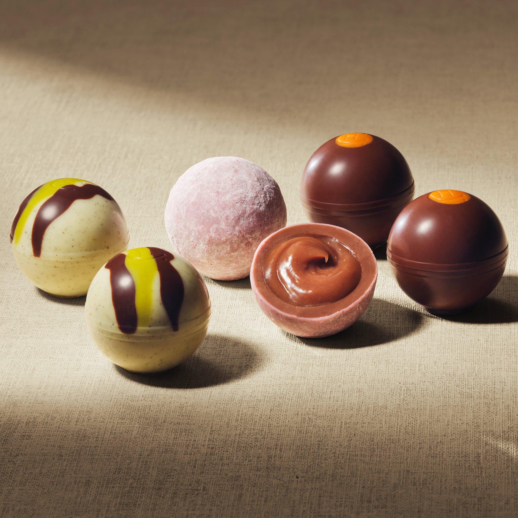 Christmas A Twist of Tipsy Chocolate Box 27-Piece
