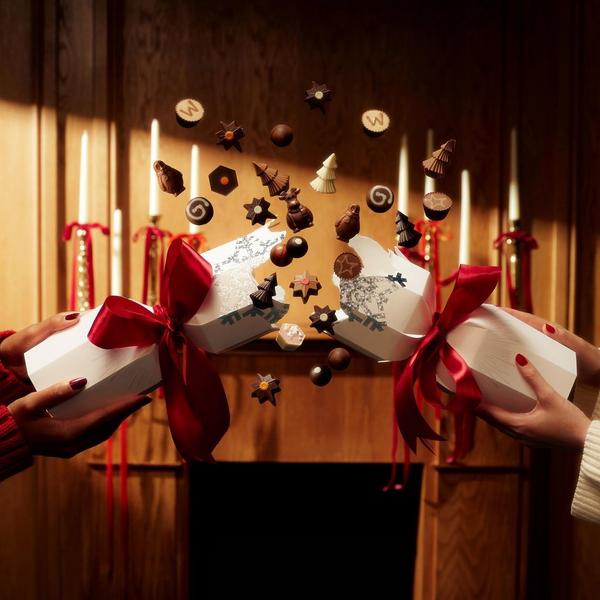 Rather Large Chocolate Christmas Cracker 60 cm
