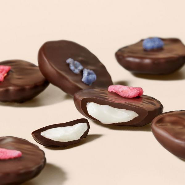& Violet Cremes Selector