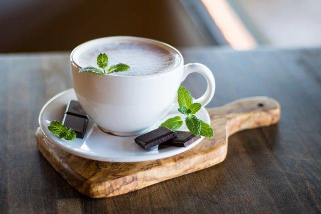 Coffee-with-mint-and-chocolate