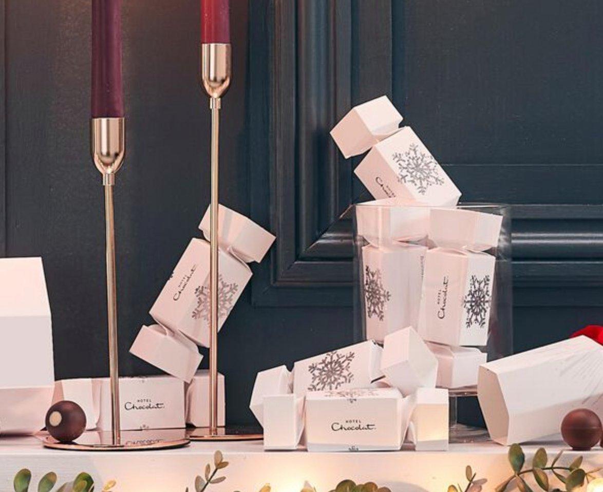 HC-Christmas-Crackers