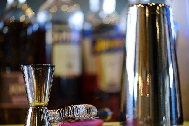 Silver-cocktail-shaker-on-bar