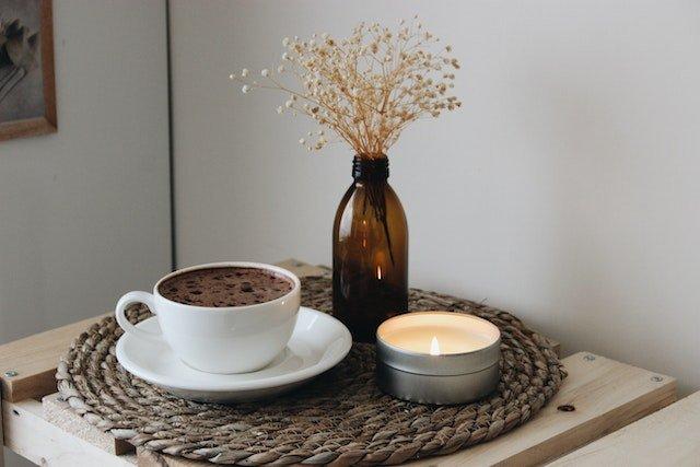 chocolate-candle-flowers