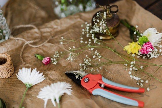tools-for-a-bouquet