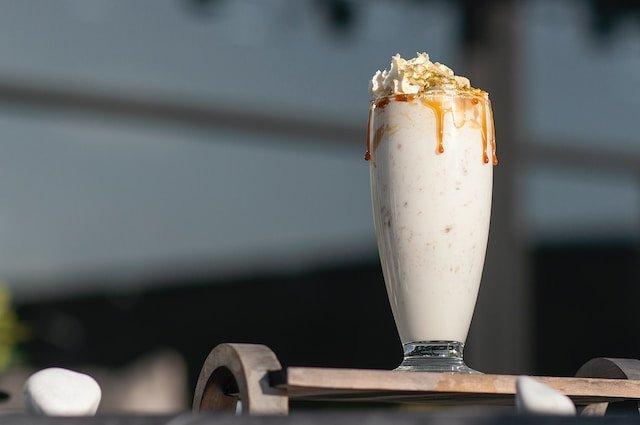 white-chocolate-milkshake